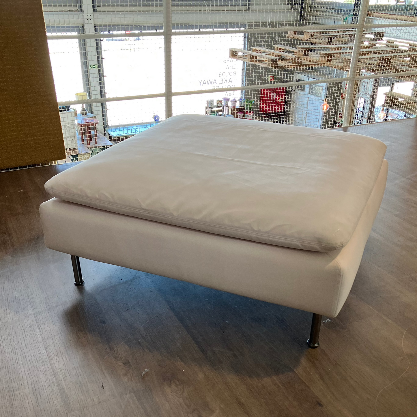 buy Seconf Hand Ottoman in the Algarve