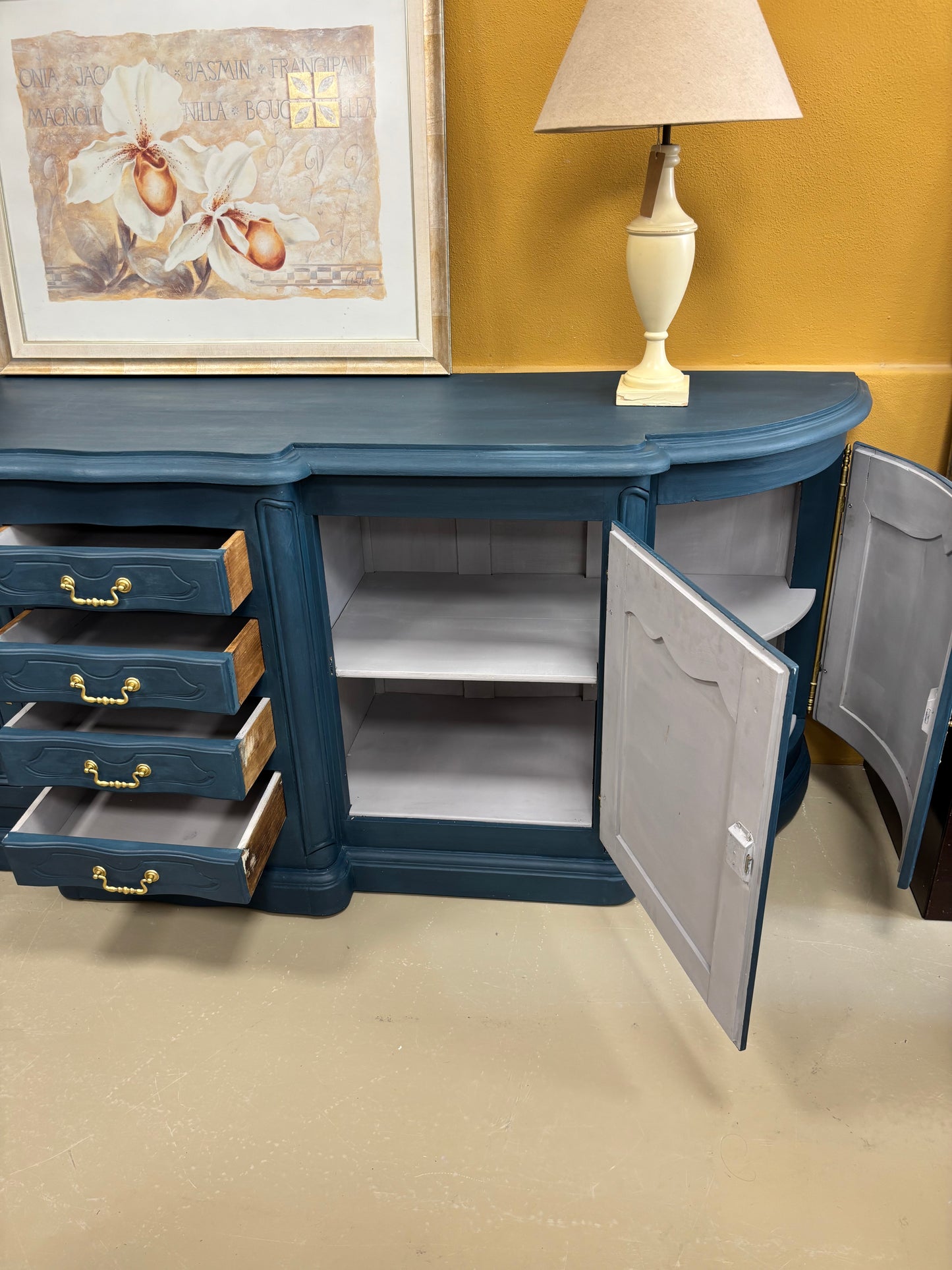 Sideboard
