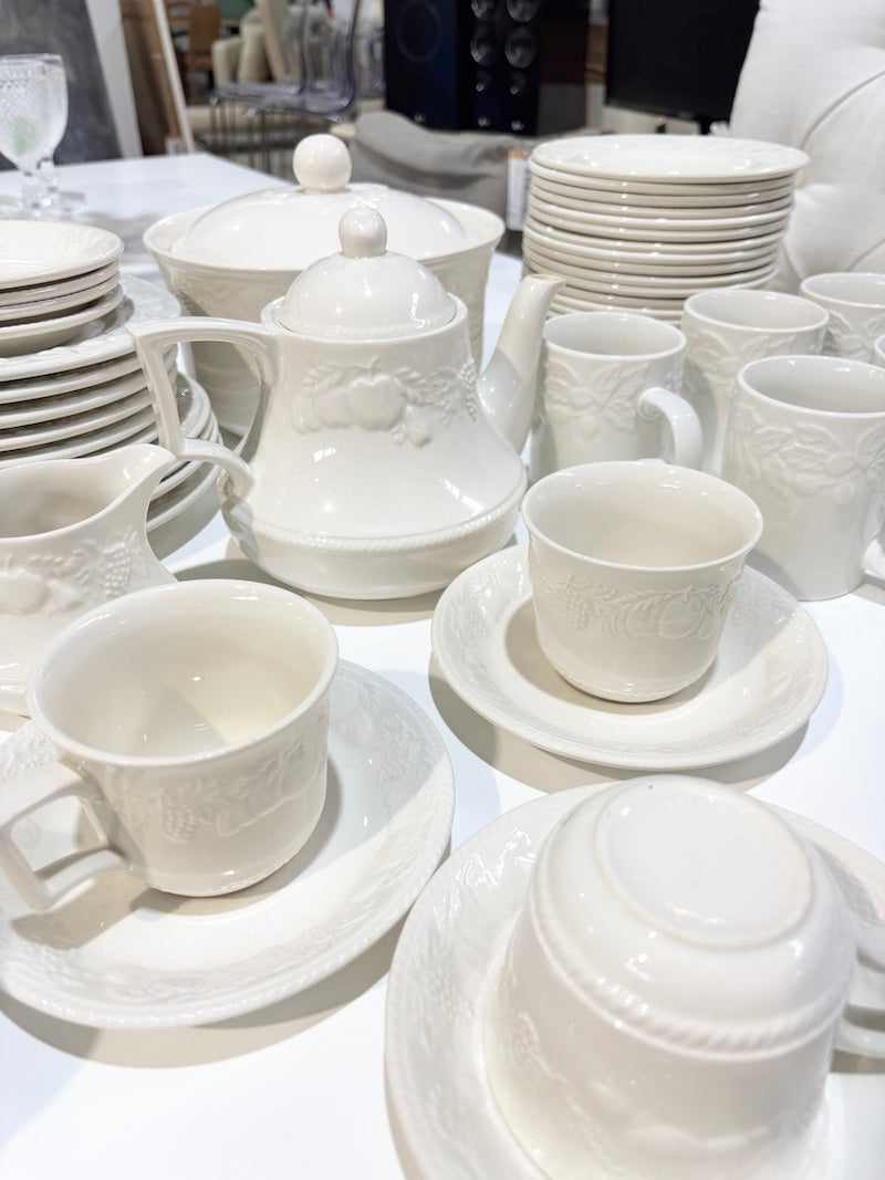 Crockery Set