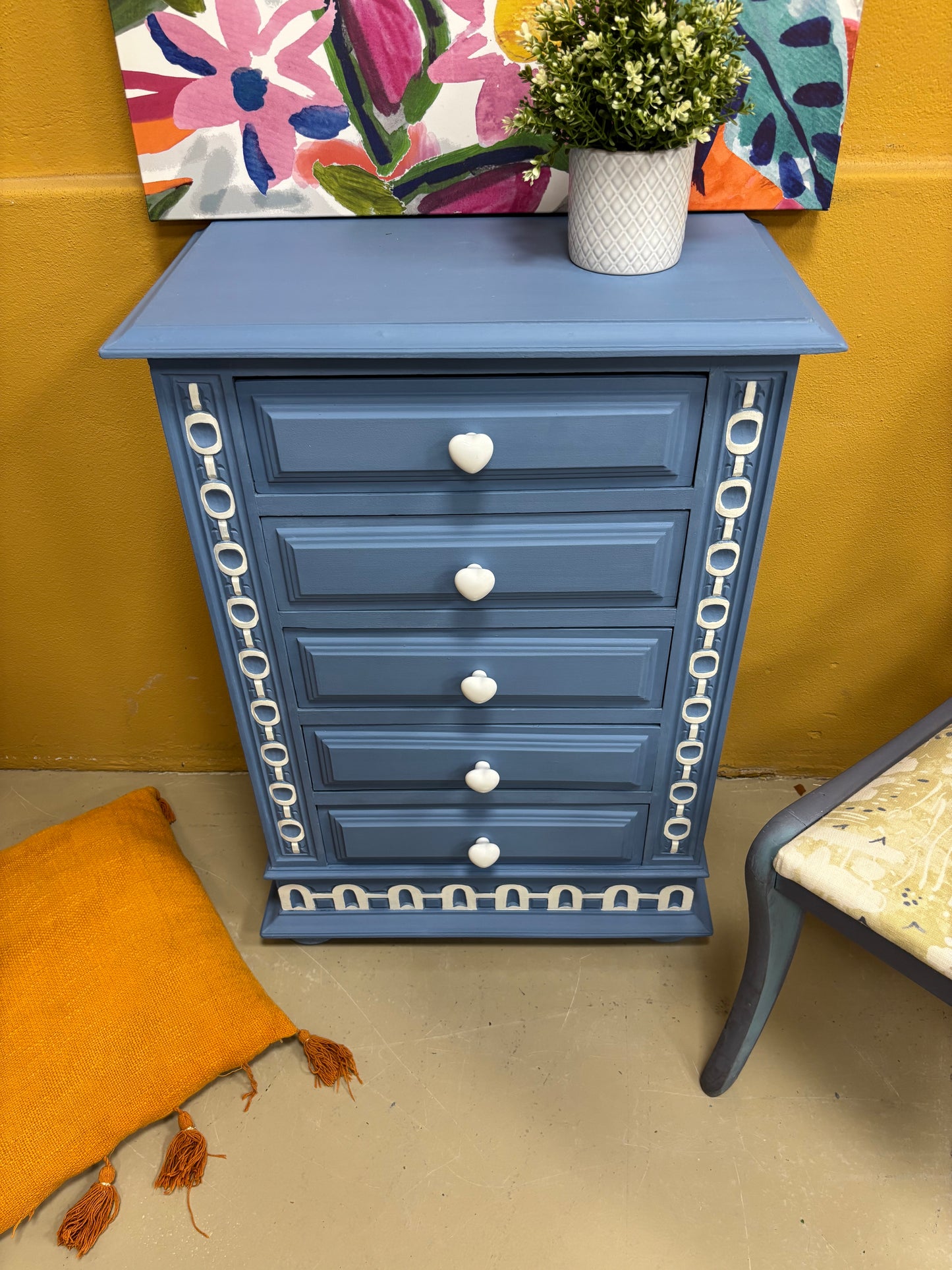 Chest of Drawers