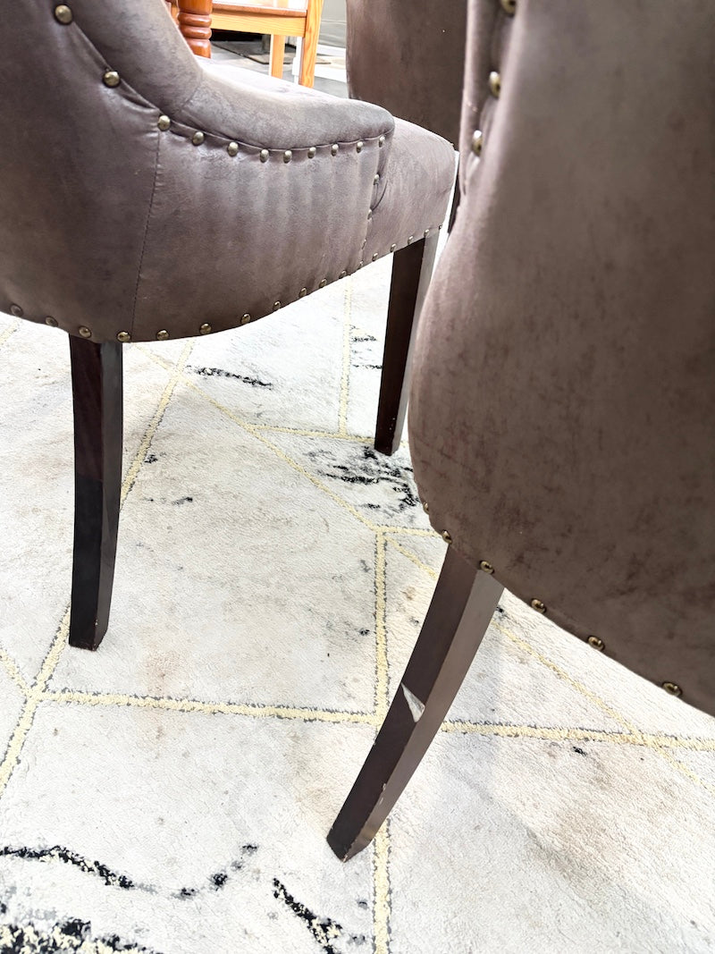 4 Chairs
