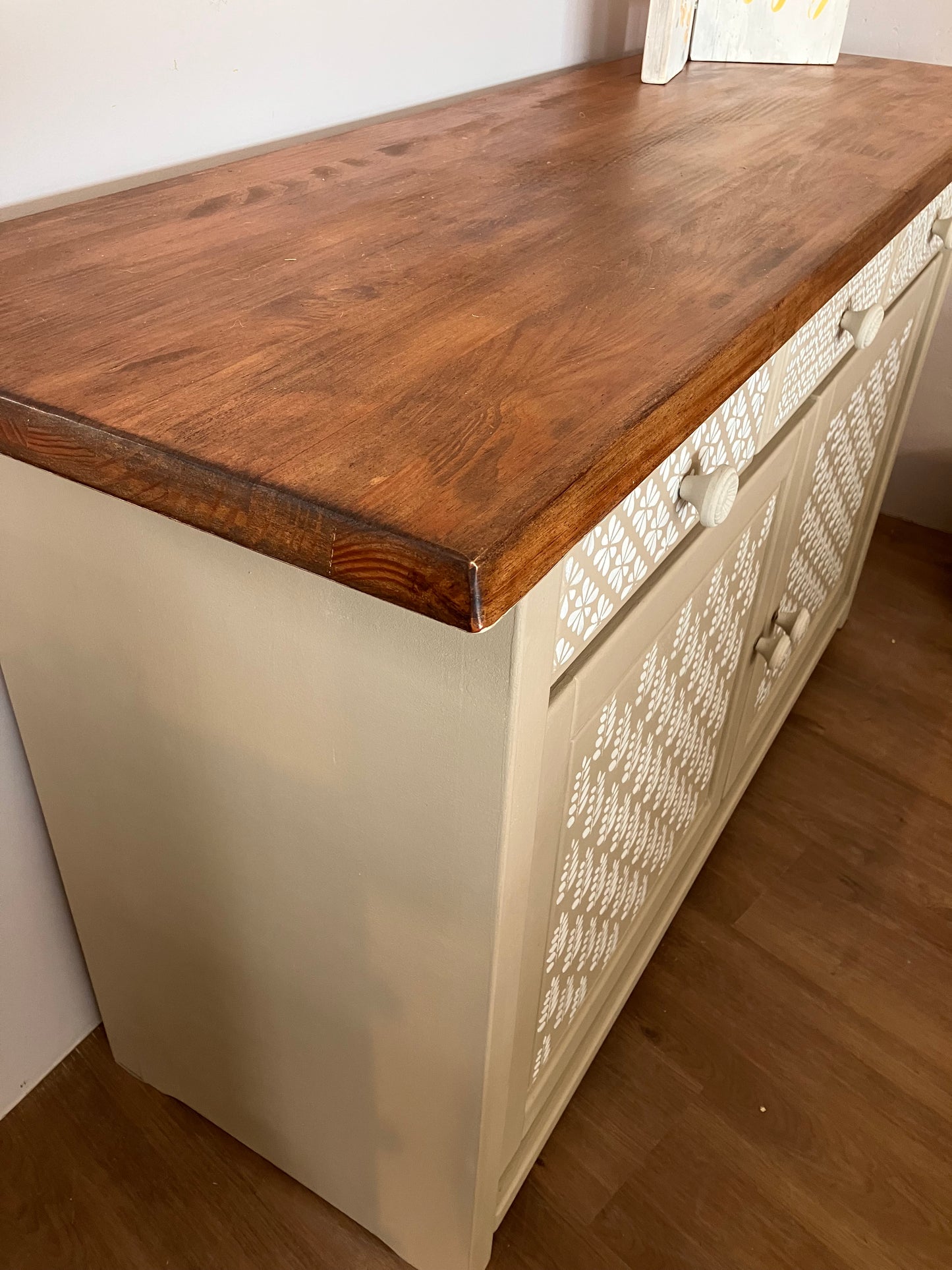 Sideboard