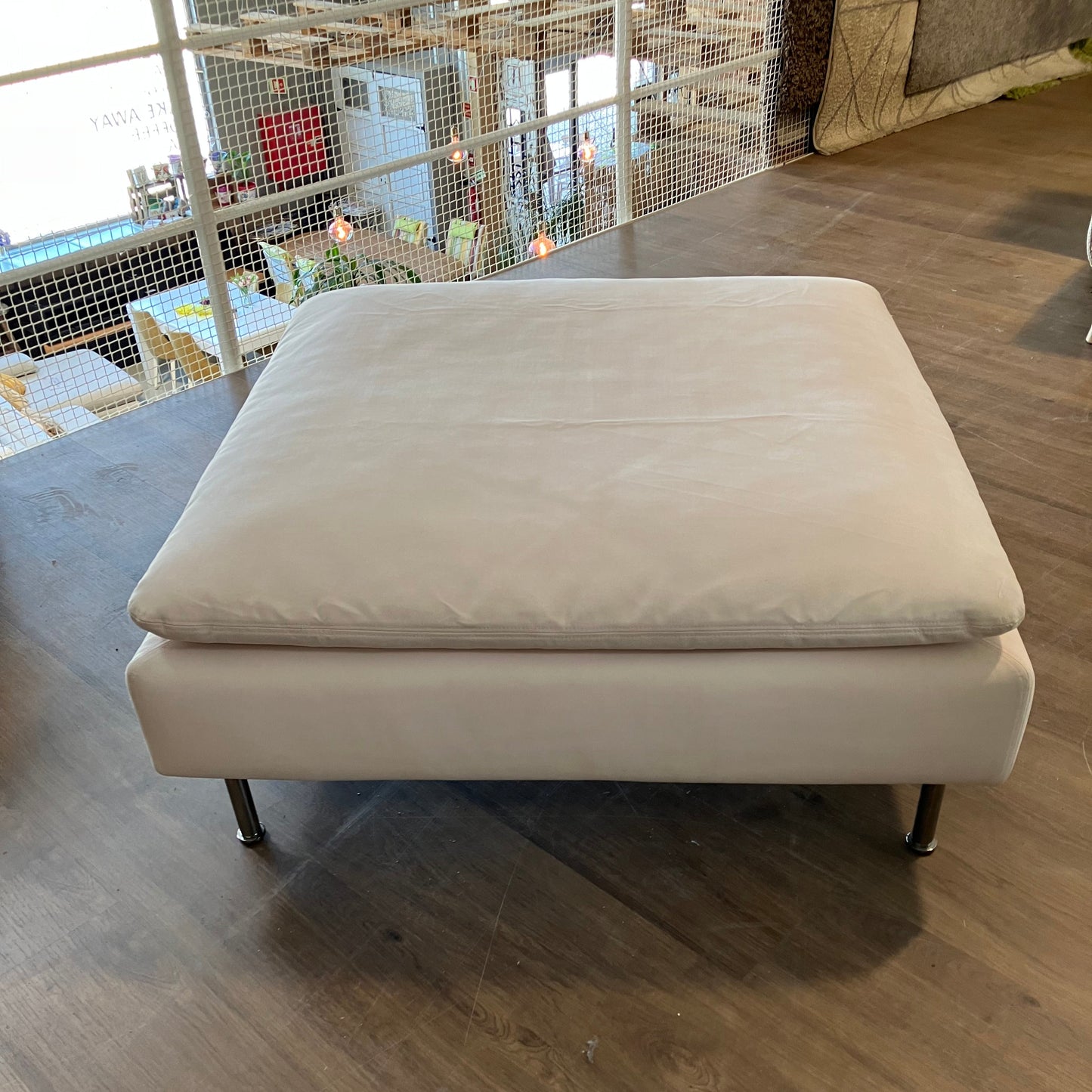 Pre-loved Ottoman