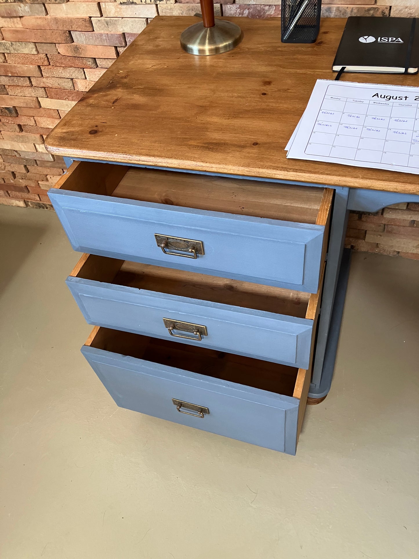 Preloved Desk