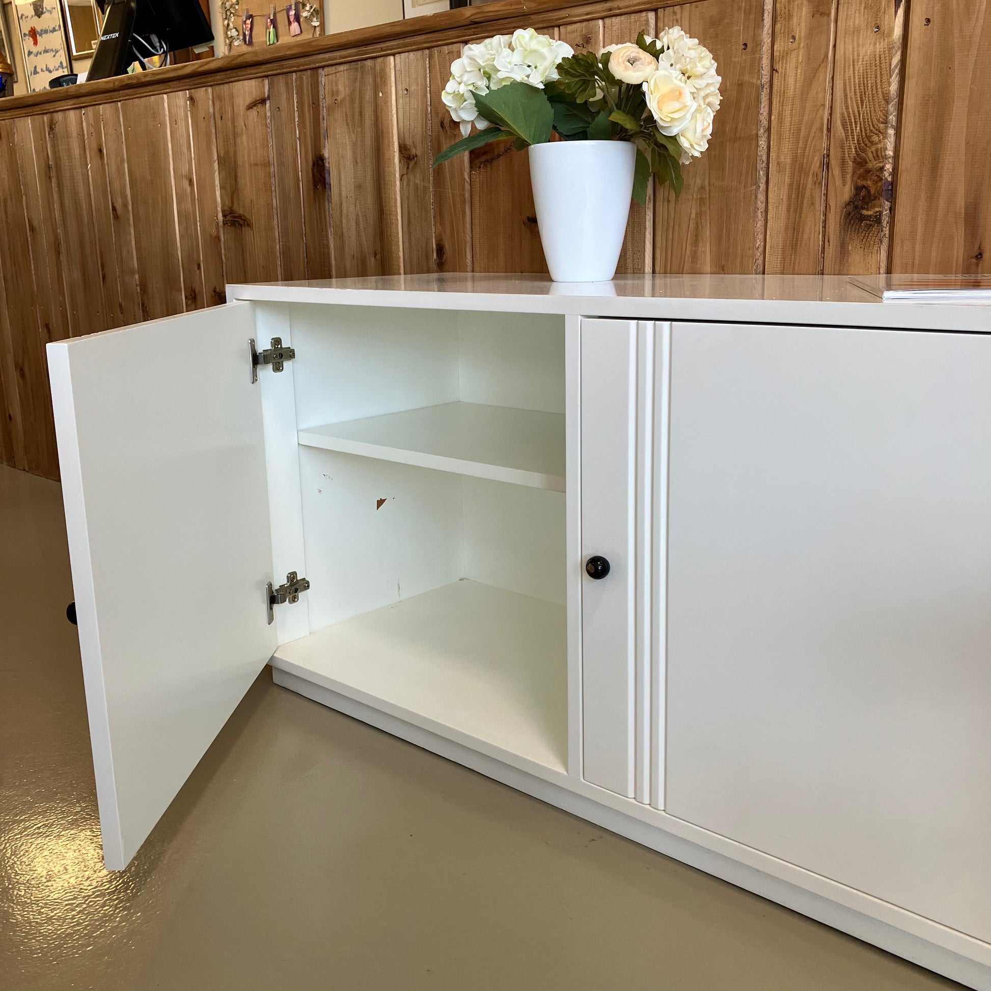 Sideboard__