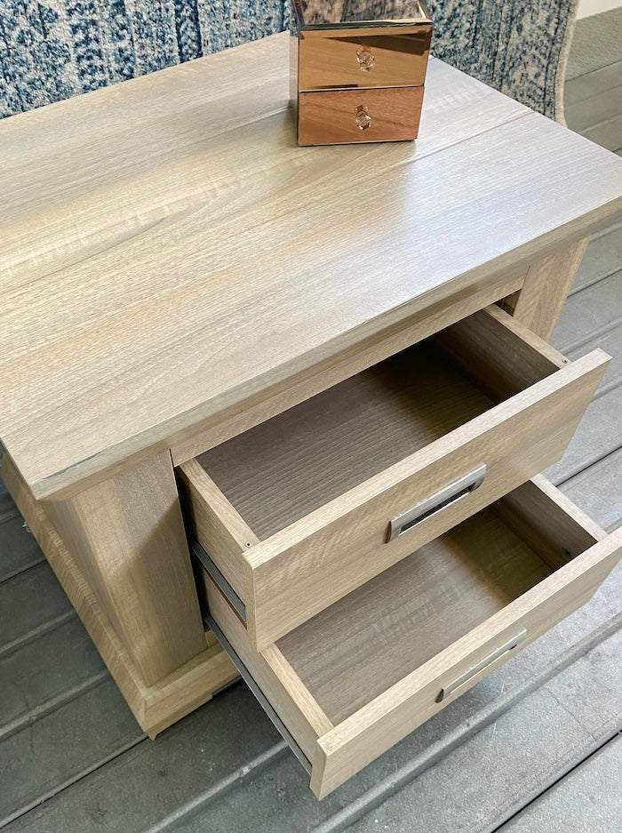 Mesa de cabeceira