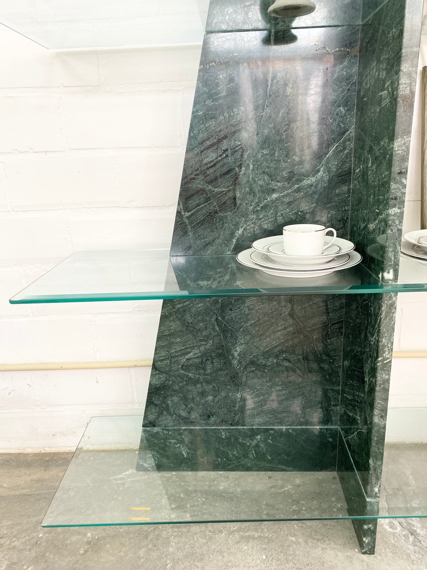 Shelf Unit