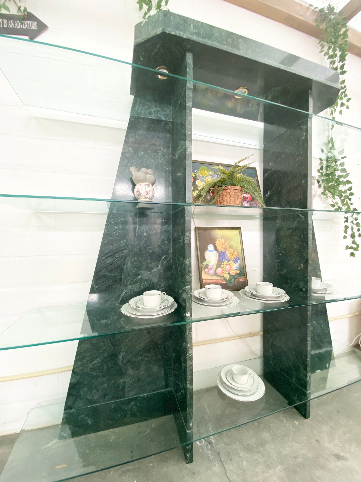 Shelf Unit