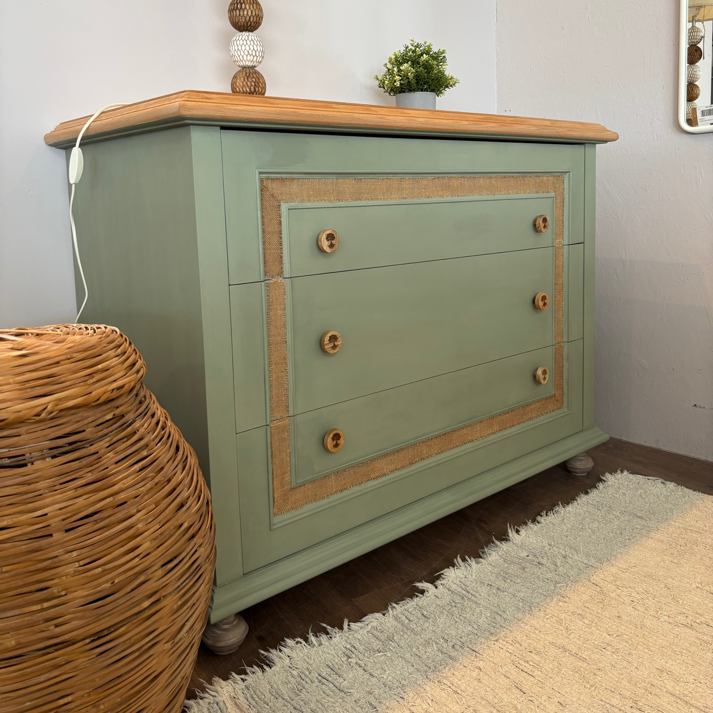 Chest of Drawers