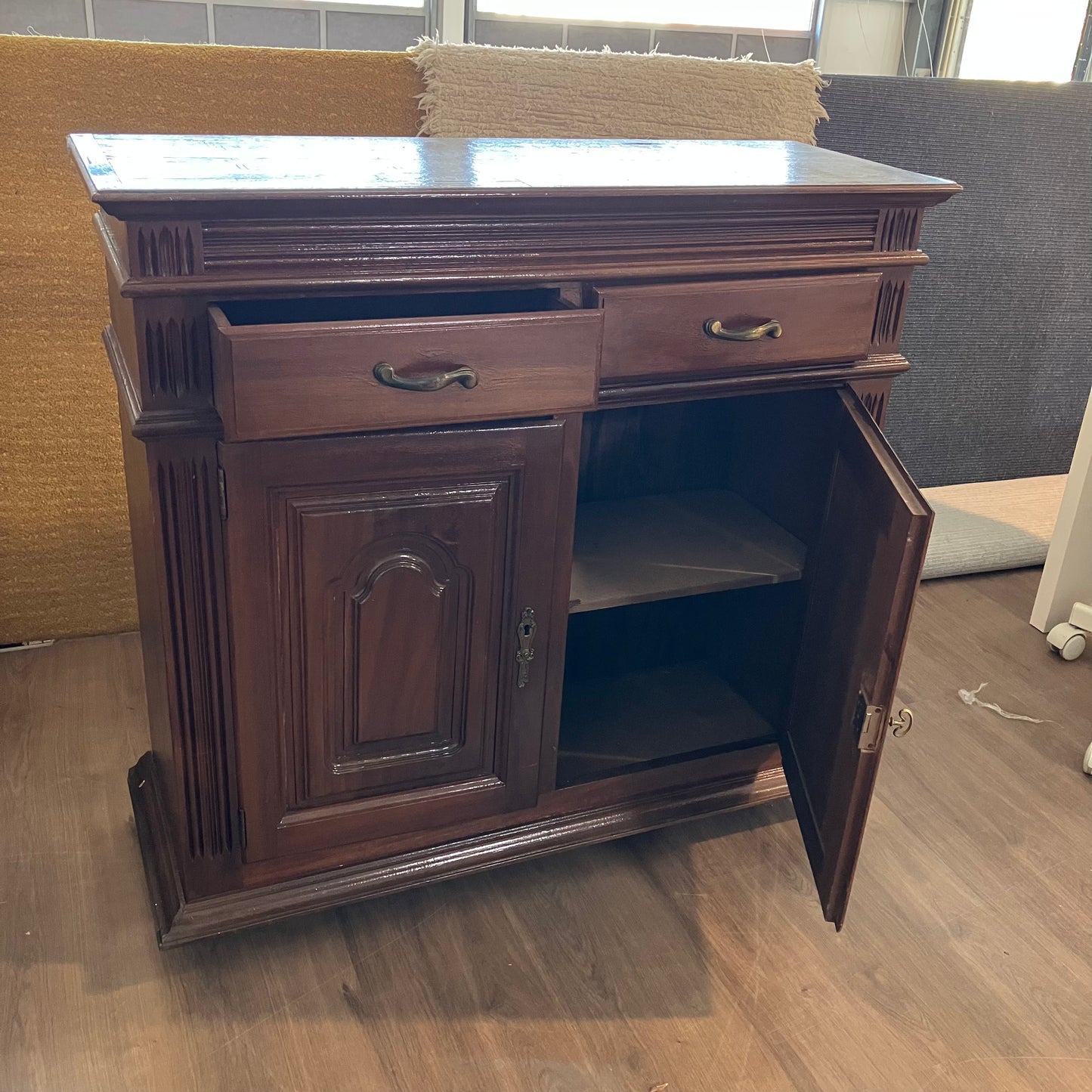 Sideboard