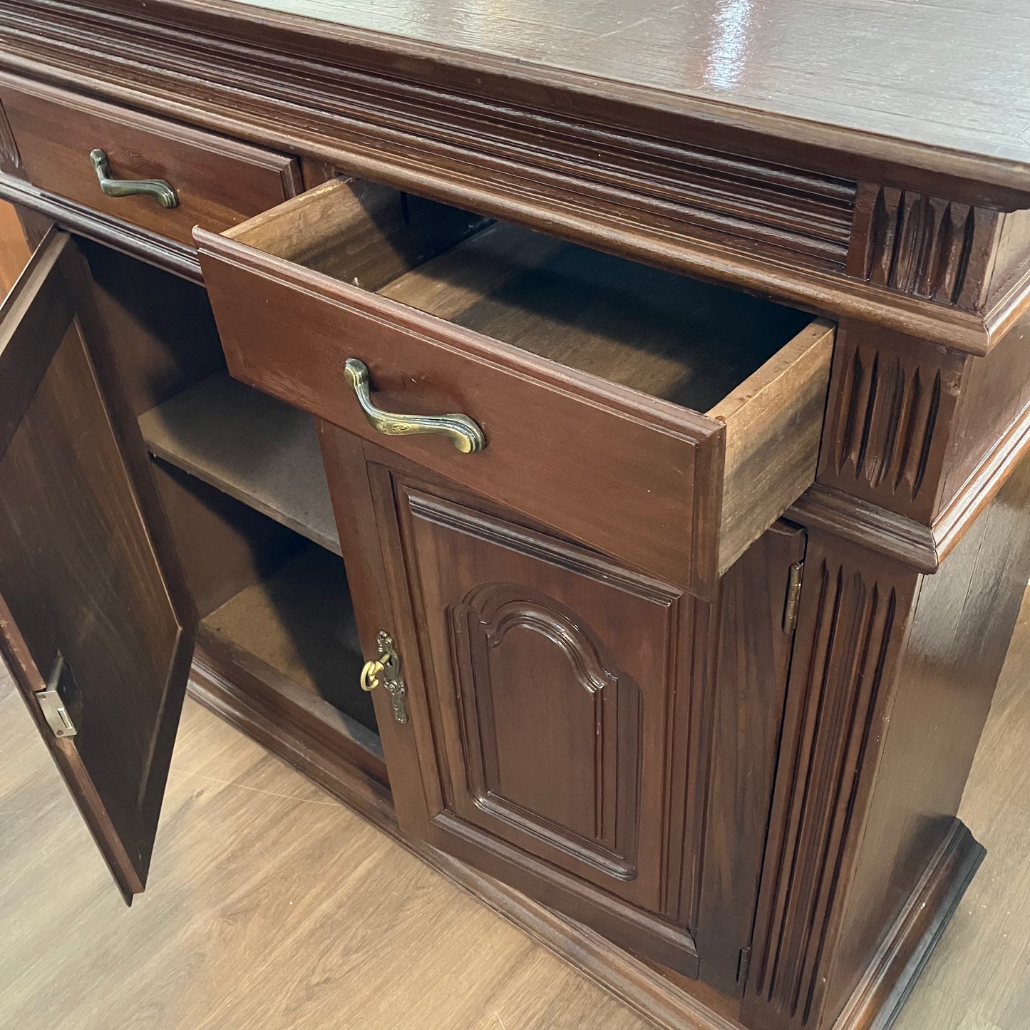 Sideboard