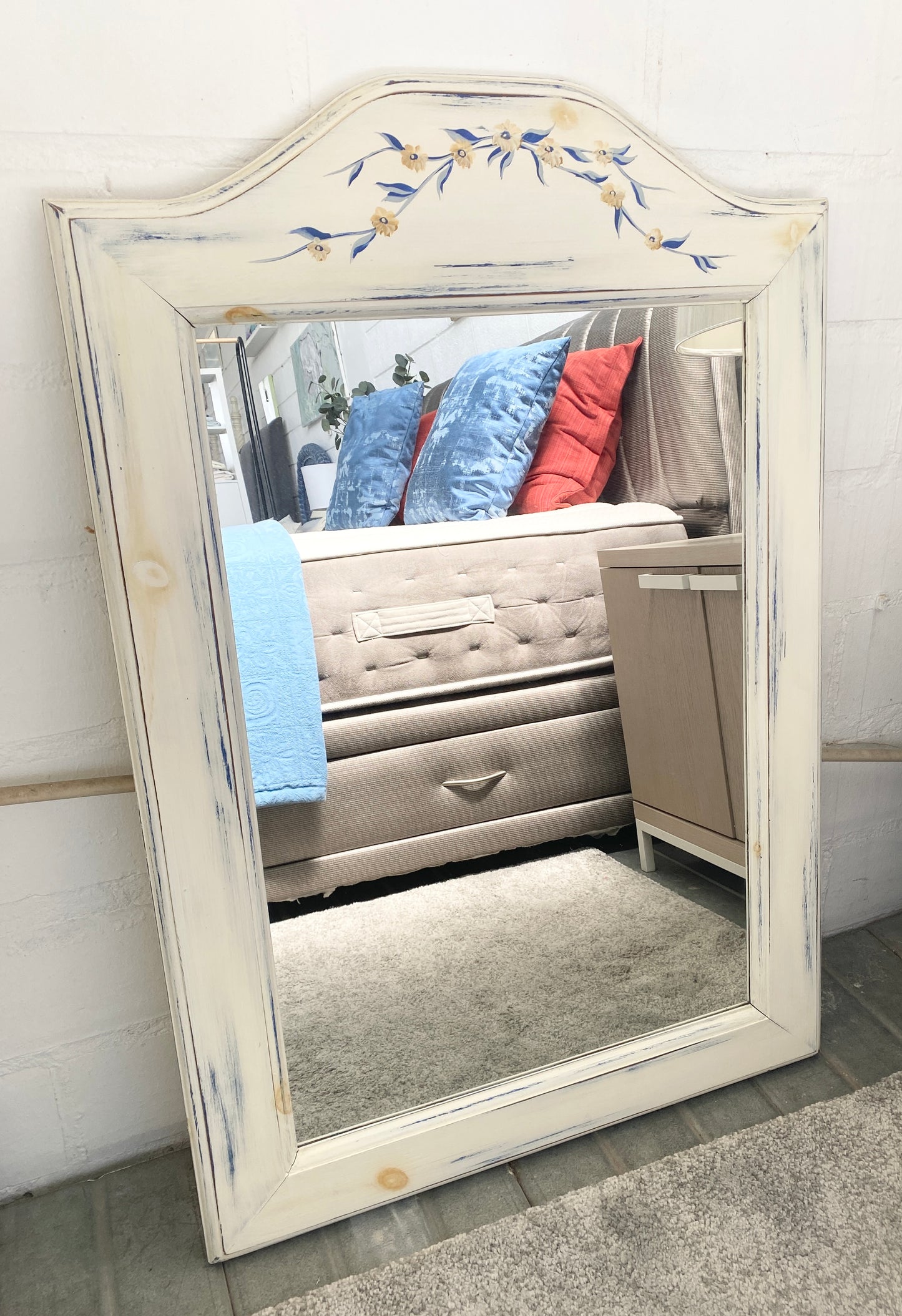 Mirror-