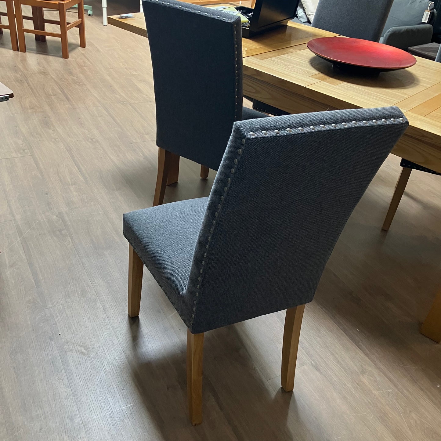Table & Chairs