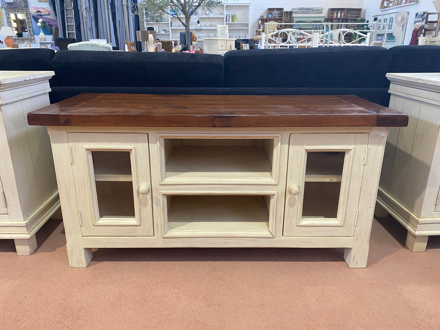 Media Unit