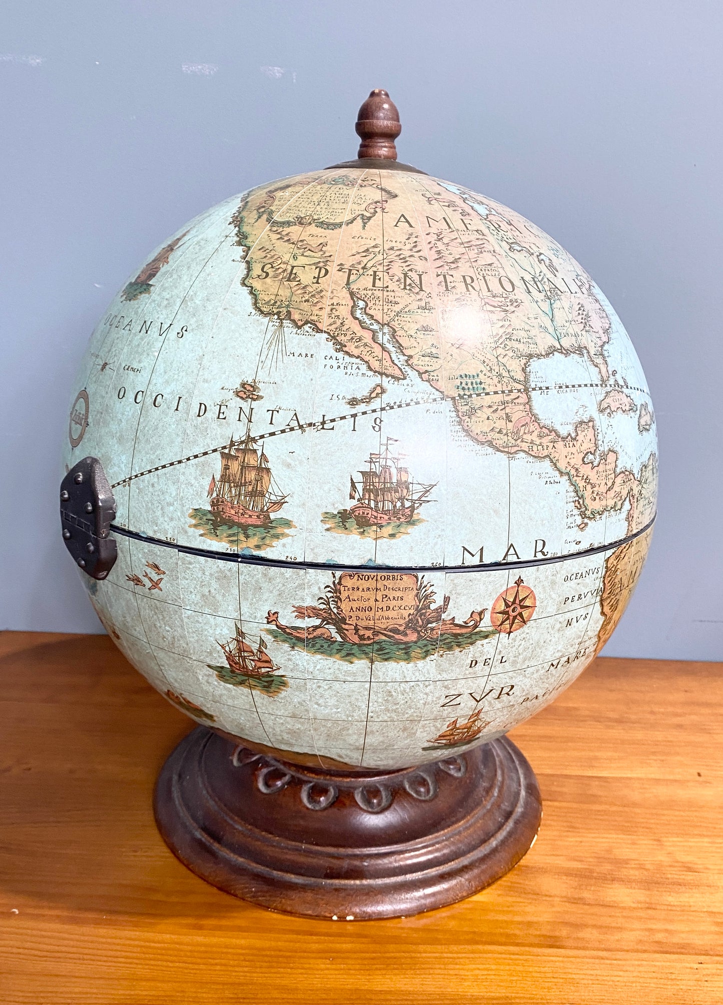 Armário de Bebidas Globe