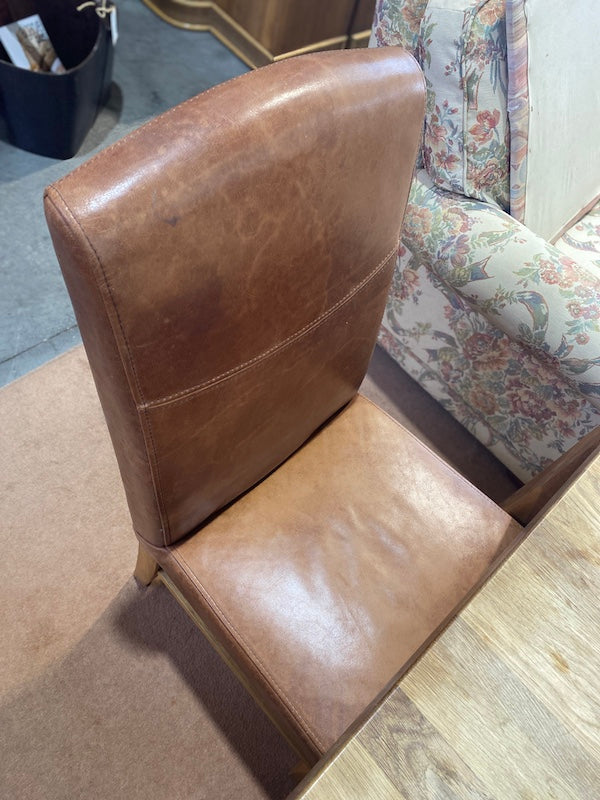 Mesa de jantar co 8 cadeiras
