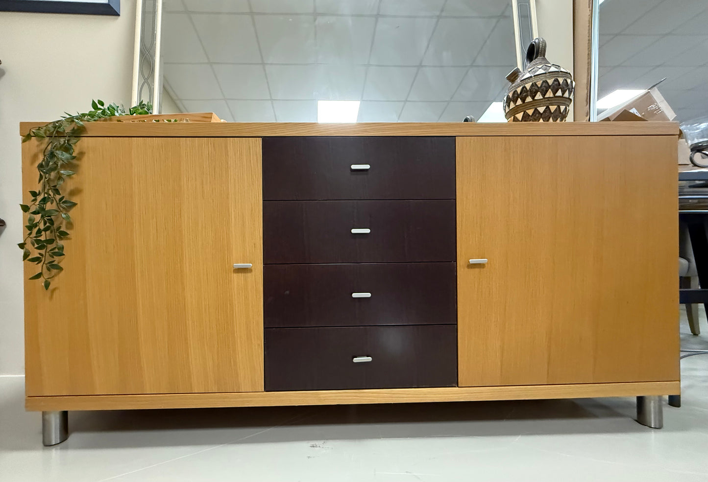 Sideboard