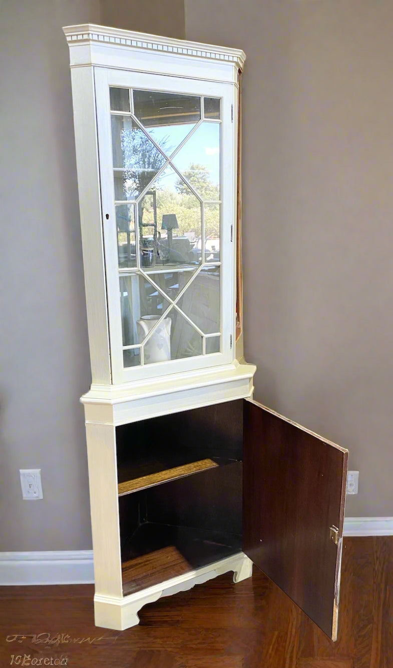 Corner Cabinet