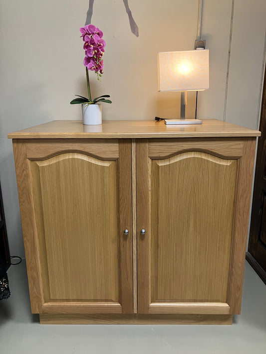 Chest of Drawers / Storage Cabinet