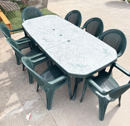 Table & Chairs