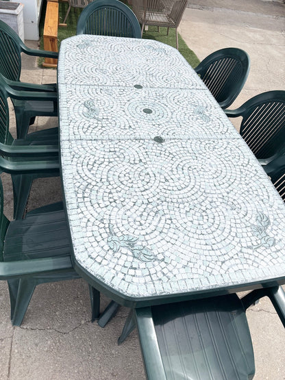 Table & Chairs