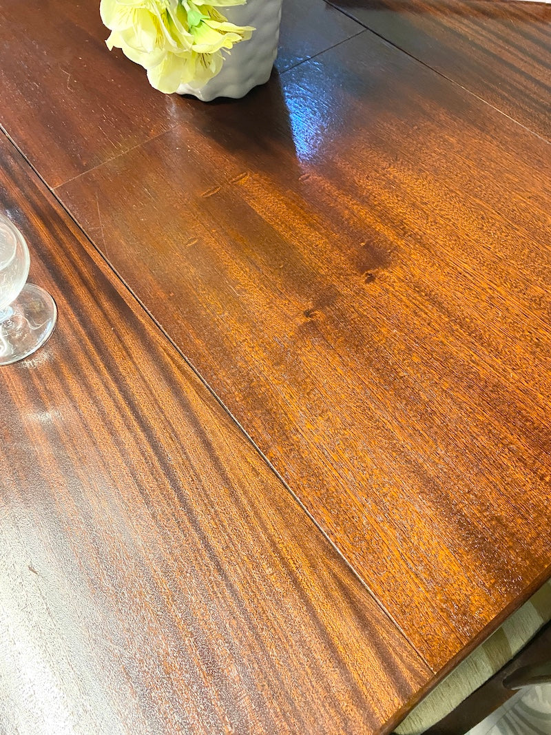 Dining Table & Chairs