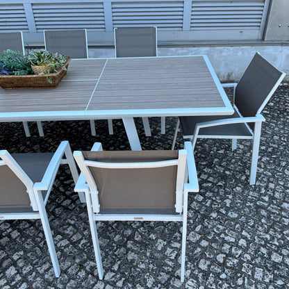 Table & Chairs