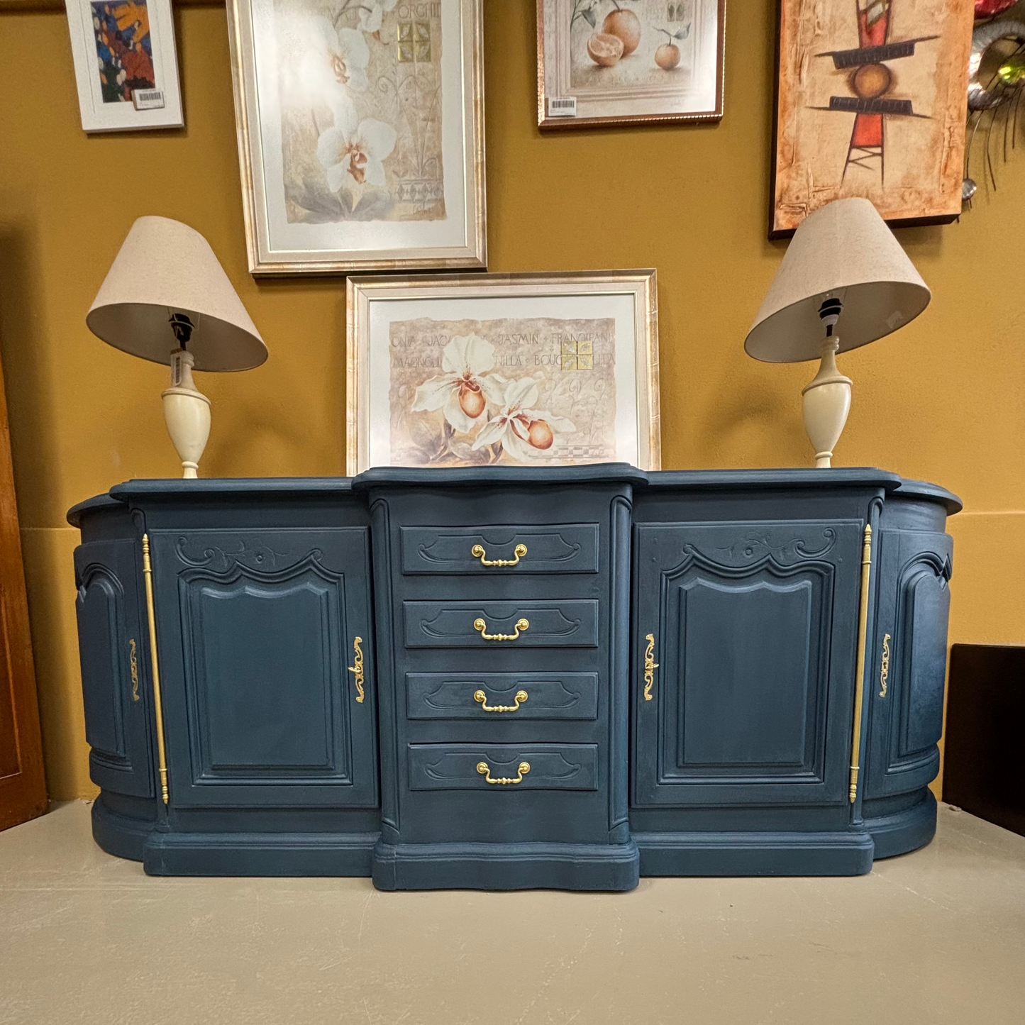Sideboard