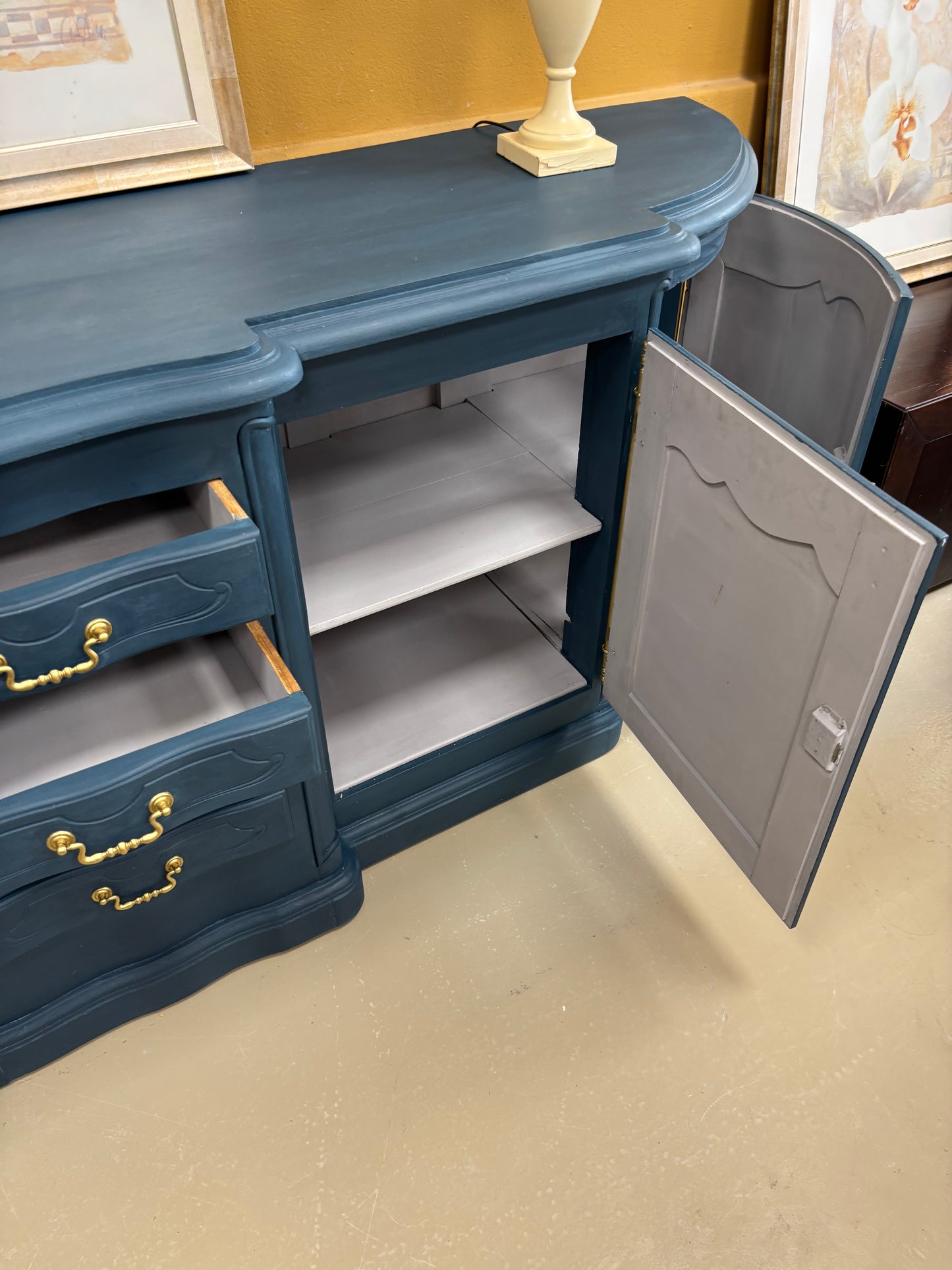Sideboard