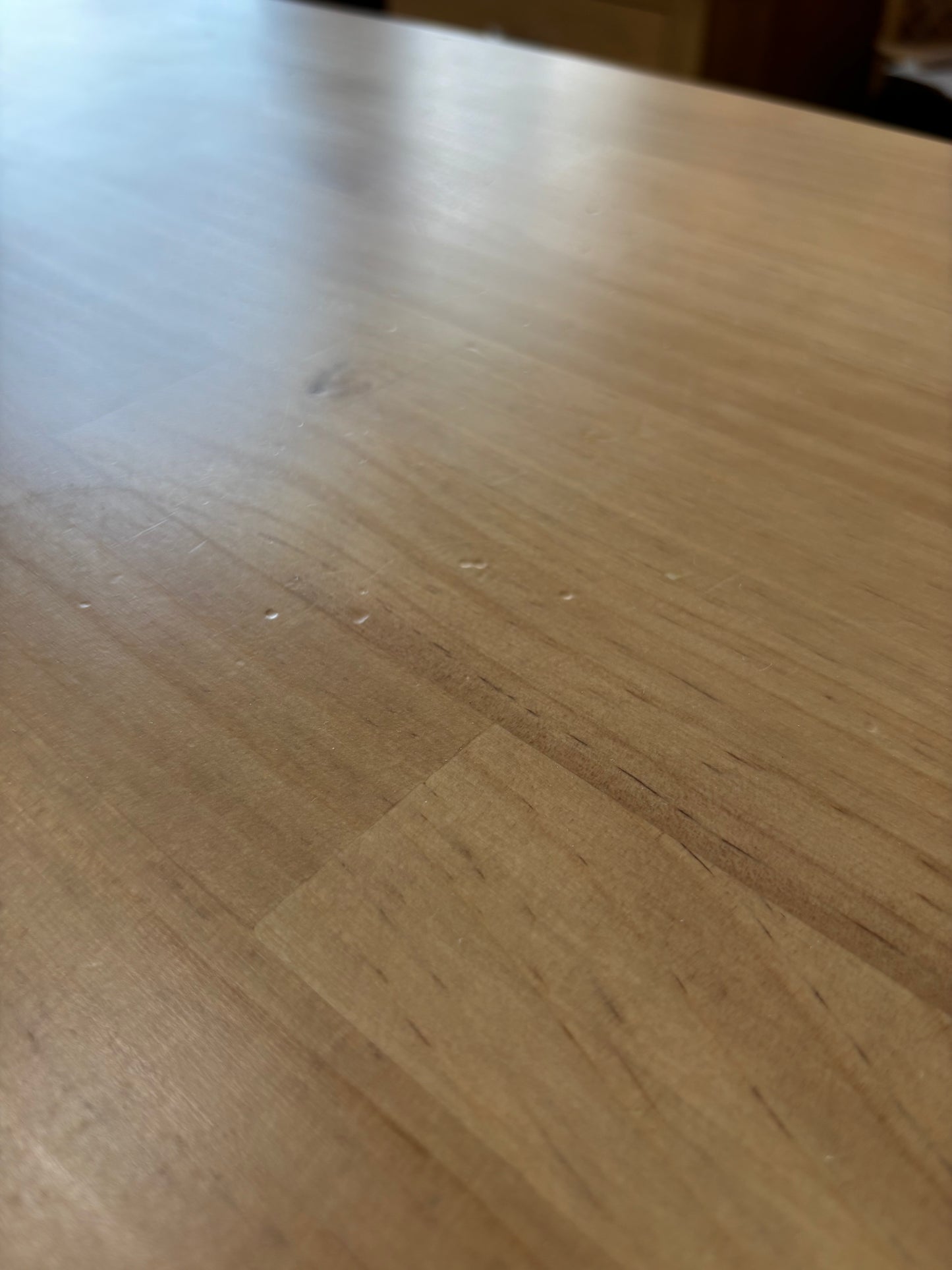 Table & Chairs