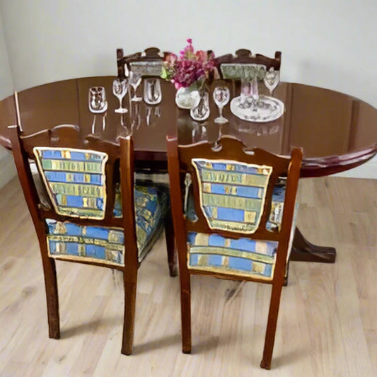 Dining Table & Chairs