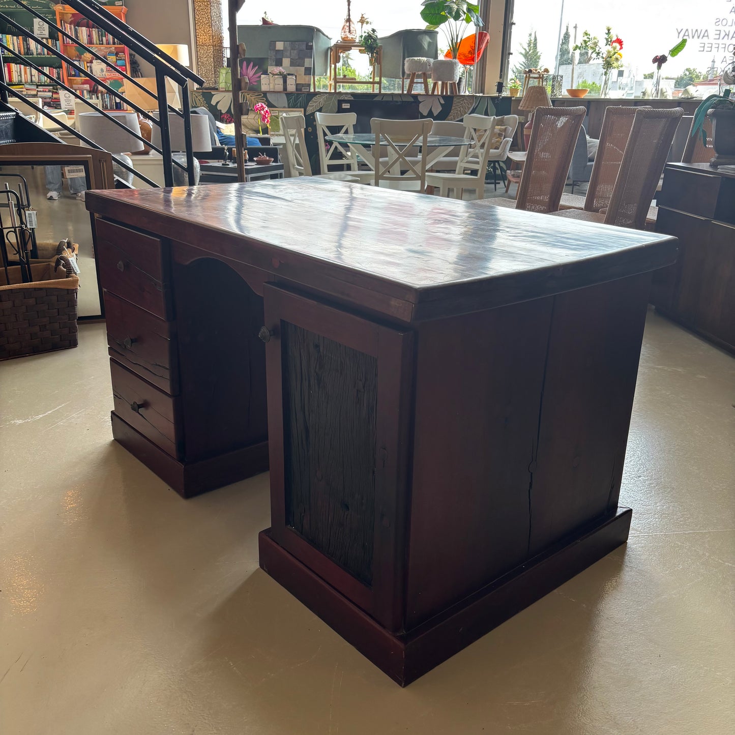 Desk