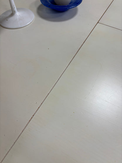 Table & Chairs