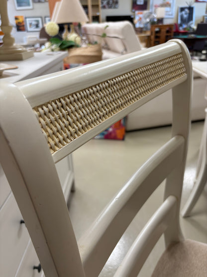 Table & Chairs
