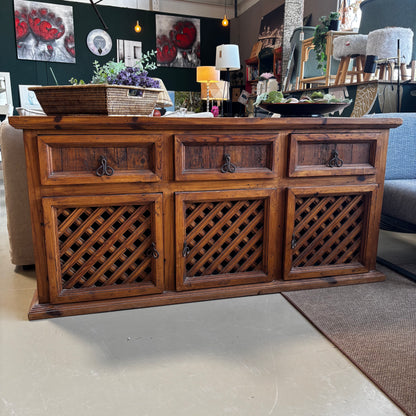 Sideboard