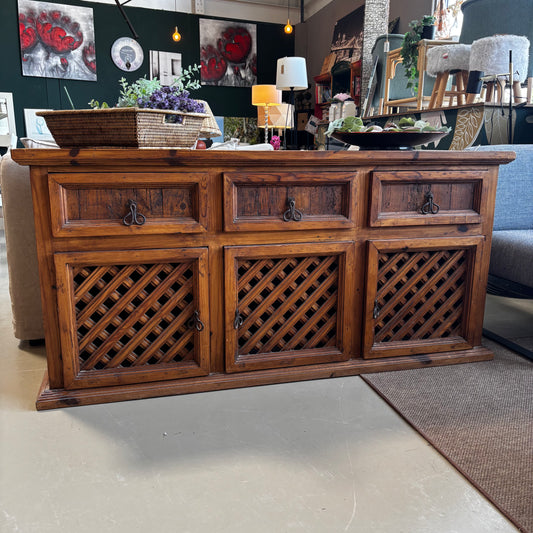 Sideboard