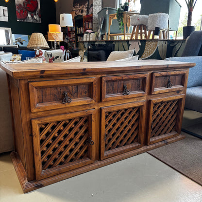 Sideboard