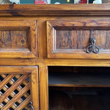 Sideboard