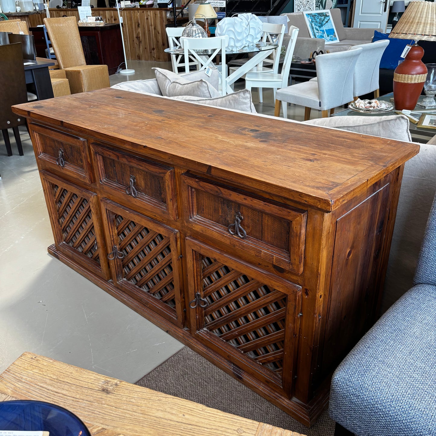 Sideboard