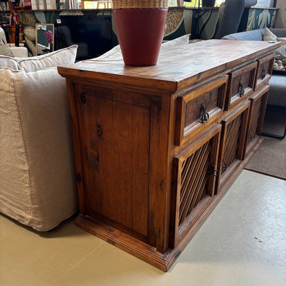 Sideboard