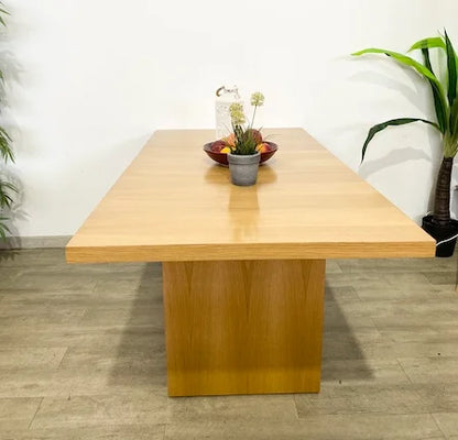 Extendable Dining Table