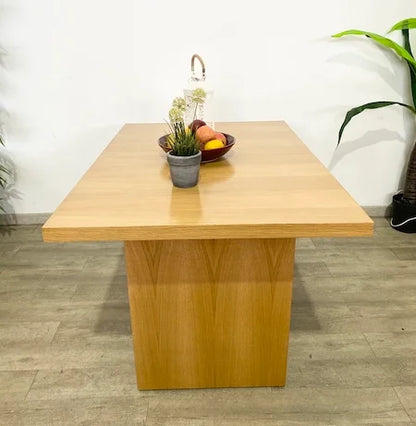 Extendable Dining Table