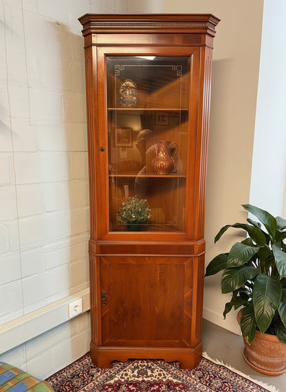 Display Cabinet