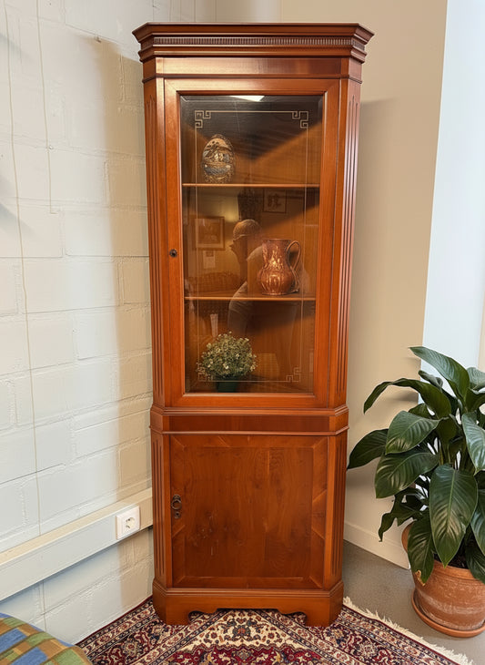 Display Cabinet