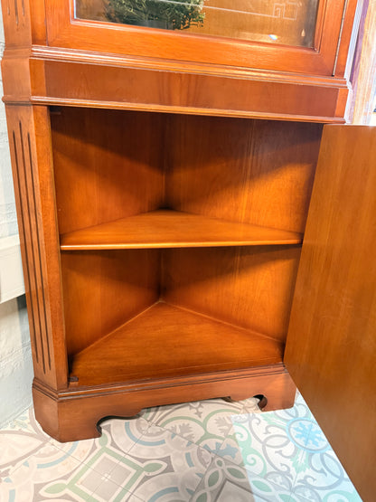 Display Cabinet
