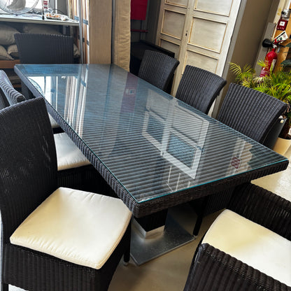 Table & Chairs