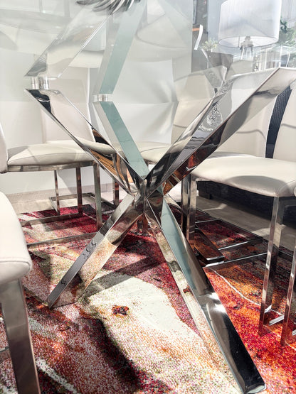 Dining Table & Chairs