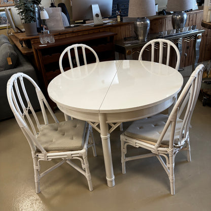 Table & Chairs