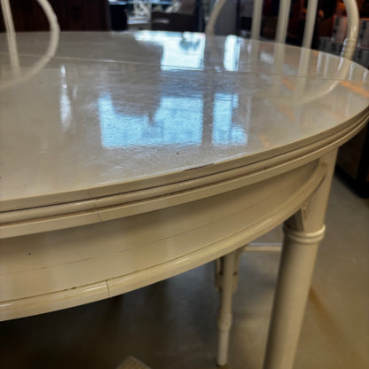 Table & Chairs
