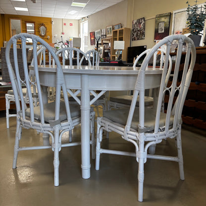 Table & Chairs